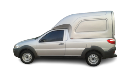 Capota de fibra CPCM015n em uma Fiat Strada cabine simples